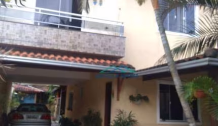 Casa com 3 dormitórios à venda por R$ 650.000 - Jardim Mariléa - Rio das Ostras/RJ