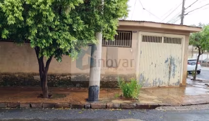 Casa com 3 quartos à venda na Vila Virgínia, Ribeirão Preto  por R$ 290.000