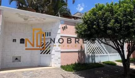 Casa térrea com mezanino à venda no Jd. Esplanada I, Indaiatuba/SP
