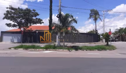Casa térrea de esquina à venda  no Jd. Regina, Indaiatuba/SP