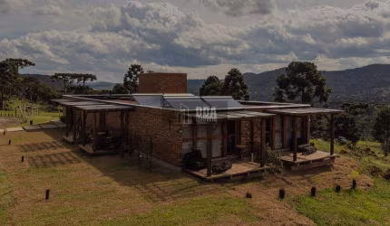 Oportunidade de negócio! Exuberante fazenda/pousada com 42ha