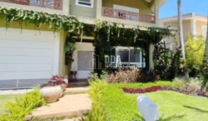 Bela casa entre praia e Bosque Amoraeville/Jurerê Internacional