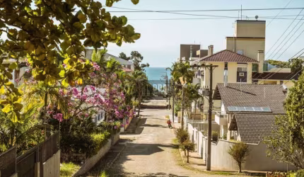 Belíssimo apartamento no Beco dos Milionários !