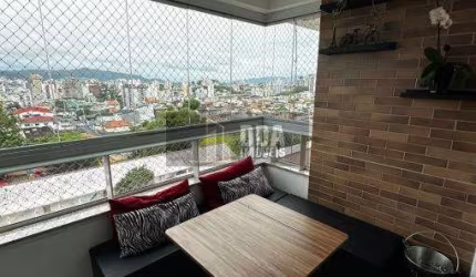Apartamento a Venda em Florianópolis, bairro Jardim Atlântico