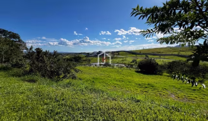 Terreno em condomínio fechado à venda no Village da Serra, Tremembé  por R$ 280.000