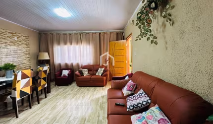 Casa com 4 quartos à venda na Rua Mama Benedita, Residencial Sítio Santo Antônio, Taubaté por R$ 425.000