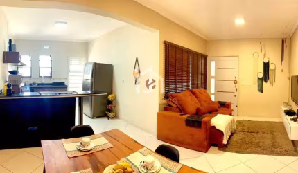 Casa em condomínio fechado com 2 quartos à venda na Rua Francisco Barreto Leme, Parque Esperança, Taubaté por R$ 620.000