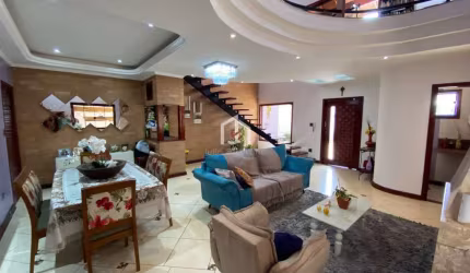 Casa com 3 quartos à venda na Rua dos Andradas, Monte Belo, Taubaté por R$ 1.100.000