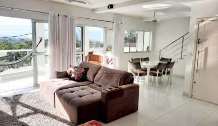 Casa com 3 quartos para alugar no Centro, Tremembé  por R$ 4.800