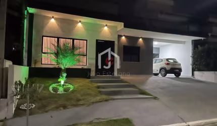 Casa em condomínio fechado com 3 quartos à venda no Parque Pinheiros, Tremembé  por R$ 900.000