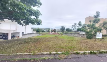 Terreno em condomínio fechado à venda na Rua Lázaro de Paula Santos, Chácaras Cataguá, Taubaté por R$ 290.000