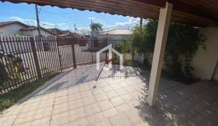Casa com 4 quartos à venda na Rua Professor Luiz Gonzaga de Carvalho, Estiva, Taubaté por R$ 430.000