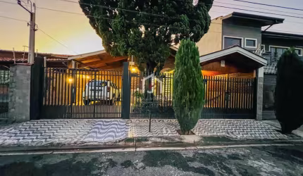 Casa com 6 quartos à venda na Rua das Calandrinas, Estiva, Taubaté por R$ 780.000