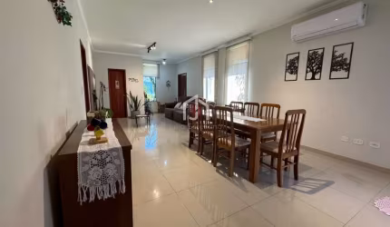 Casa em condomínio fechado com 3 quartos à venda em Campos do Conde, Tremembé  por R$ 970.000