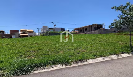 Terreno em condomínio fechado à venda na Estrada Amácio Mazzaropi, Vale dos Cristais, Taubaté por R$ 170.000