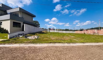 Terreno em condomínio fechado à venda na Estrada Municipal Itapecirica, Jardim Marlene Miranda, Taubaté por R$ 300.000