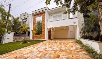 Casa em condomínio fechado com 3 quartos à venda em Campos do Conde, Tremembé  por R$ 1.500.000
