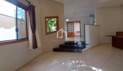 Casa em condomínio fechado com 3 quartos à venda na Avenida das Camássias, Residencial Vila Velha, Taubaté por R$ 870.000