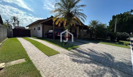 Casa em condomínio fechado com 3 quartos à venda no Condomínio Vale do Sol, Tremembé  por R$ 2.200.000