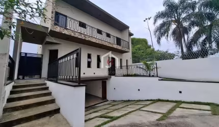 Casa em condomínio fechado com 3 quartos à venda na Estrada Municipal João Gadioli, Quiririm, Taubaté por R$ 1.530.000