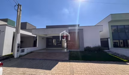Casa em condomínio fechado com 3 quartos para alugar em Parque das Araucárias, Tremembé  por R$ 5.400
