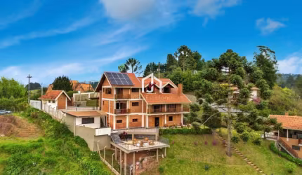 Casa com 6 quartos à venda na Vila Chantal, Campos do Jordão  por R$ 3.500.000