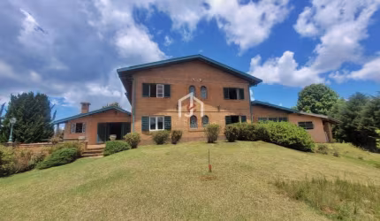 Casa com 4 quartos à venda na Vila Médica, Campos do Jordão  por R$ 3.900.000