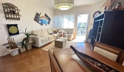 Apartamento com 2 quartos à venda na Vila inglesa, Campos do Jordão  por R$ 900.000