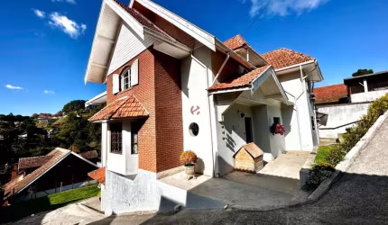 Casa com 7 quartos à venda na Vila Cristina, Campos do Jordão  por R$ 1.500.000