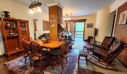 Apartamento com 4 quartos à venda na Vila inglesa, Campos do Jordão  por R$ 990.000