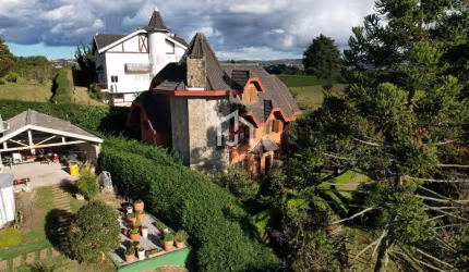 Casa com 3 quartos à venda na Vila Mantiqueira, Campos do Jordão  por R$ 1.650.000