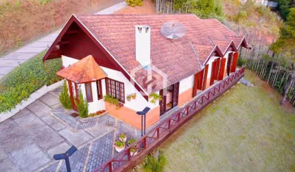 Casa em condomínio fechado com 3 quartos à venda no Descansopolis, Campos do Jordão  por R$ 1.150.000