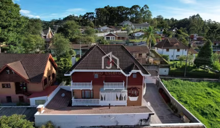 Casa com 3 quartos à venda em Fracalanza, Campos do Jordão  por R$ 1.690.000