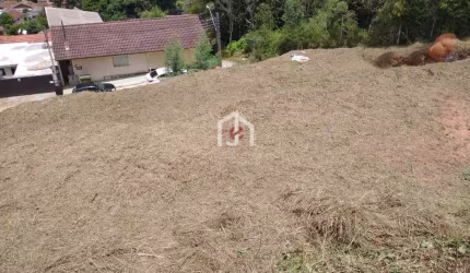 Terreno à venda na Vila Nova Suiça, Campos do Jordão  por R$ 220.000