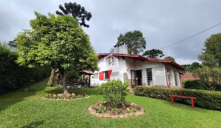 Casa com 4 quartos à venda no Capivari, Campos do Jordão  por R$ 1.700.000