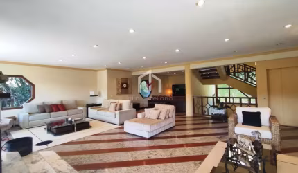 Casa em condomínio fechado com 6 quartos à venda no Jardim Véu da Noiva, Campos do Jordão  por R$ 9.800.000