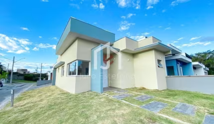 Casa em condomínio fechado com 2 quartos à venda na Avenida Athayde Marques, Residencial Vila Romana, Pindamonhangaba por R$ 550.000
