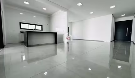 Casa em condomínio fechado com 3 quartos à venda na Avenida Manoel Marcondes Oliveira Mello, Condominio Residencial Real Ville, Pindamonhangaba por R$ 1.300.000