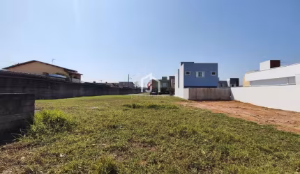 Terreno em condomínio fechado à venda na Avenida Orlando Ferreira, Condomínio Residencial e Comercial Laguna, Pindamonhangaba por R$ 185.000