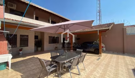 Casa com 3 quartos à venda na Avenida Major Francisco Bueno Garcia Leme, Residencial Mombaça I, Pindamonhangaba por R$ 560.000