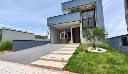 Casa em condomínio fechado com 3 quartos à venda na Avenida Arthur dos Santos, Loteamento Industrial Água Preta, Pindamonhangaba por R$ 750.000