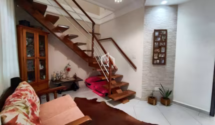 Casa com 3 quartos à venda na Rua Fernando Rodrigues Garcia, Cidade Jardim, Pindamonhangaba por R$ 450.000
