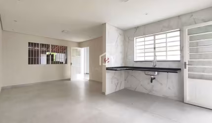 Casa com 3 quartos à venda na Rua Américo José de Faria, Parque São Domingos, Pindamonhangaba por R$ 480.000