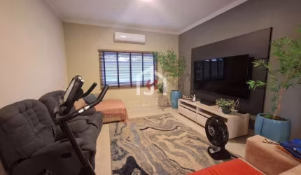Casa em condomínio fechado com 4 quartos à venda na Avenida Manoel Marcondes Oliveira Mello, Condominio Residencial Real Ville, Pindamonhangaba por R$ 2.660.000