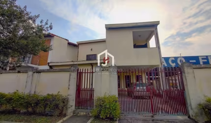 Casa com 4 quartos para alugar na Avenida Albuquerque Lins, São Benedito, Pindamonhangaba por R$ 5.000