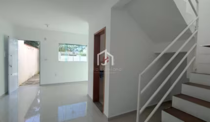 Casa com 2 quartos para alugar na Rua Durvina Rosa de Jesus, Loteamento Residencial Andrade, Pindamonhangaba por R$ 2.100