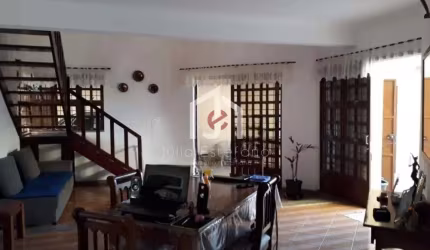 Casa com 4 quartos à venda na Rua José Tineo Viva, Residencial Comercial Vila Verde, Pindamonhangaba por R$ 615.000
