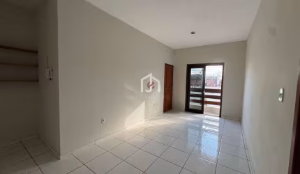 Apartamento com 2 quartos para alugar na Rua Arthur de Andrade, Residencial Comercial Vila Verde, Pindamonhangaba por R$ 1.200