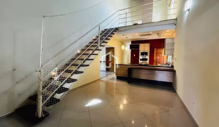 Casa com 4 quartos para alugar na Rua Capitão Benedicto Correa da Silva, Residencial Mombaça, Pindamonhangaba por R$ 3.700