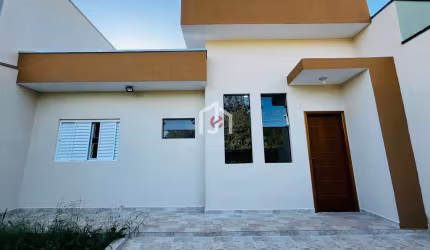 Casa com 2 quartos à venda na Rua José de Assis Alvarenga, Loteamento Residencial e Comercial Flamboyant, Pindamonhangaba por R$ 380.000